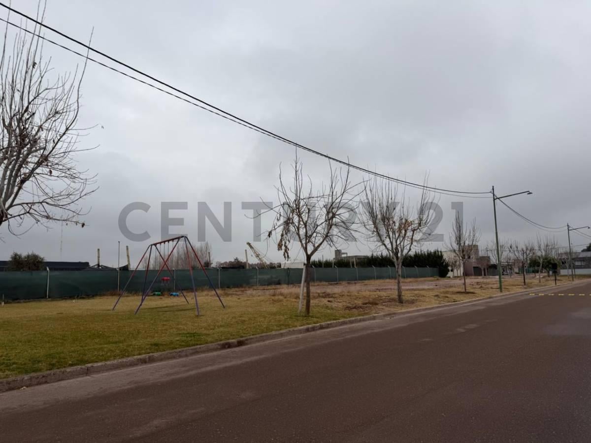 Foto de VENTA TERRENO B° GARDENS -, imagen 4