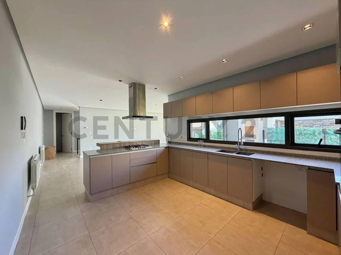 Foto de Casa en alquiler Dalvian Mendoza, imagen 4