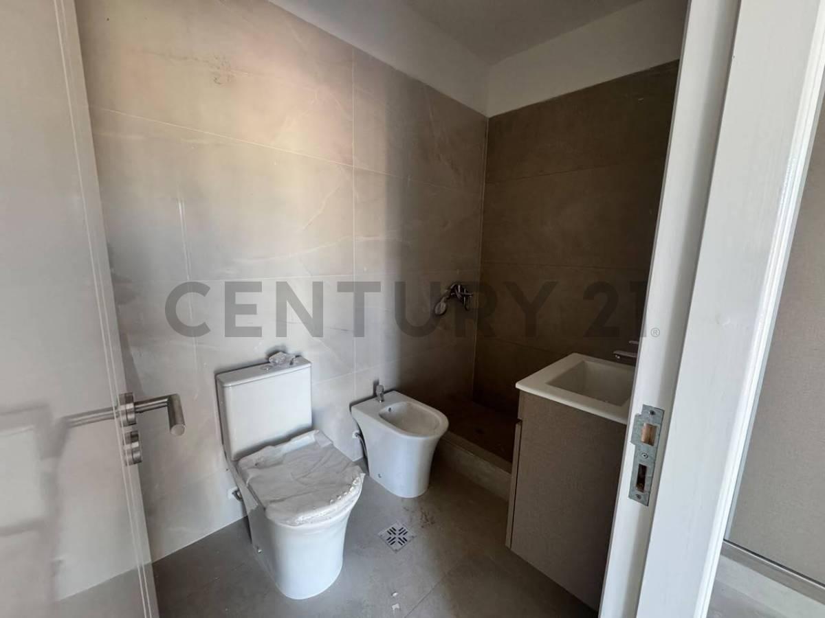 Foto de VENTA DE DUPLEX-VILLA CECILIA, imagen 1