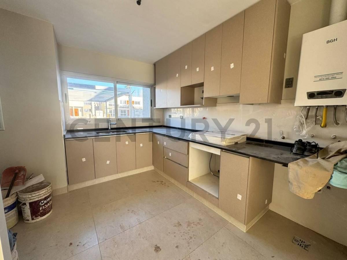 Foto de VENTA DE DUPLEX-VILLA CECILIA, imagen 3
