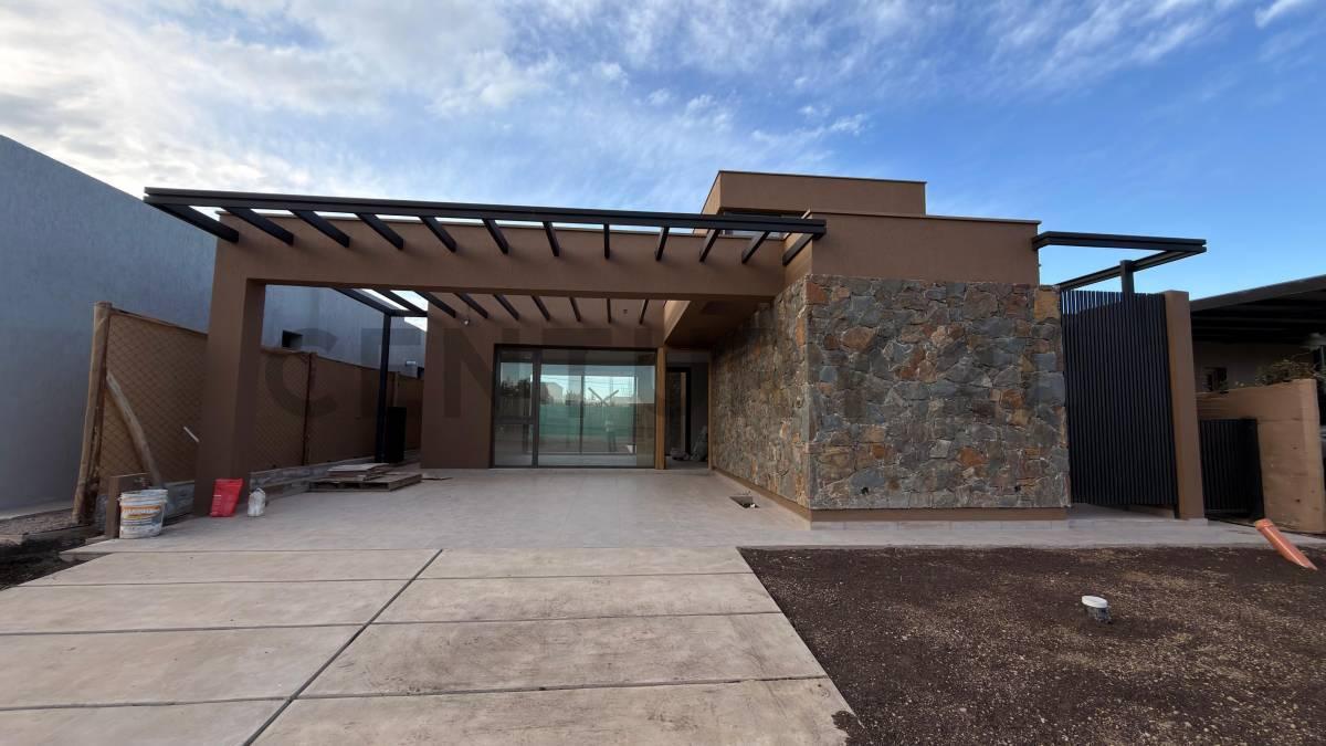 Foto de CASA EN VENTA - LAR DE TERRADA, imagen 1