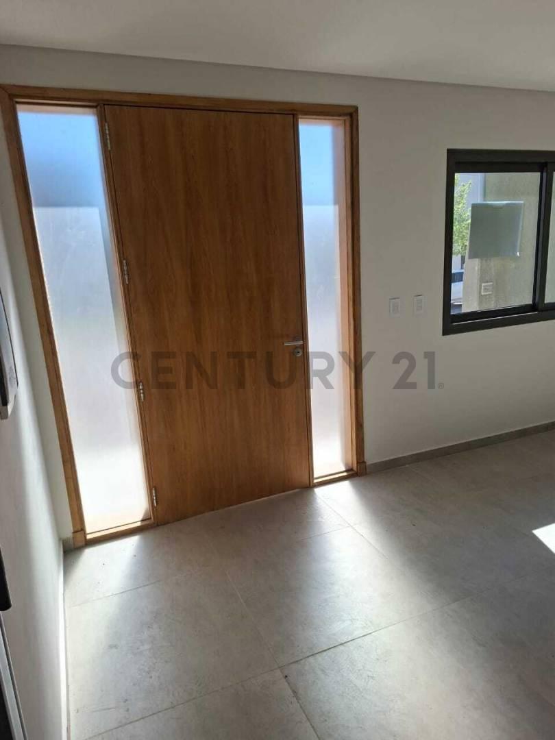 Foto de Alquiler de casa en barrio privado Villa Michelo, imagen 1