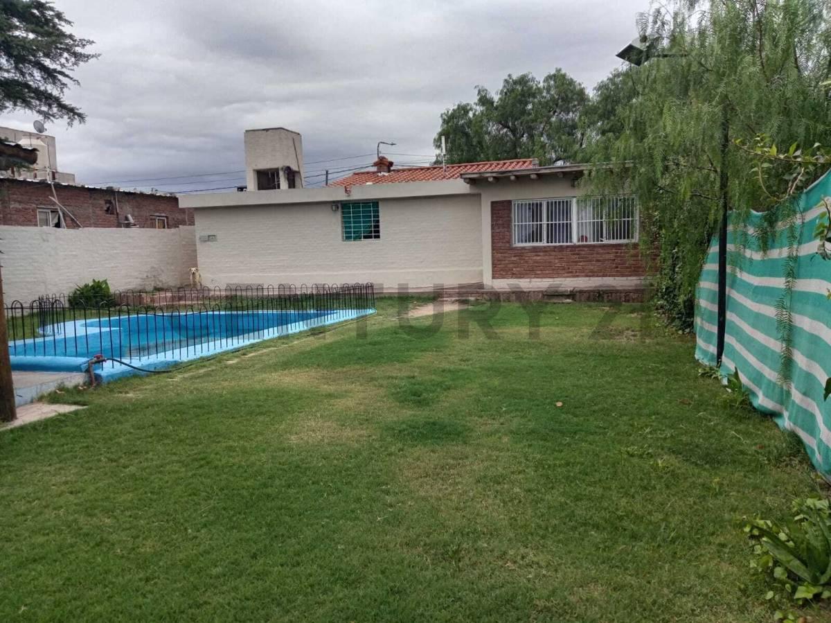 Foto de CASA EN VENTA EN VISTALBA – LUJAN DE CUYO, imagen 1