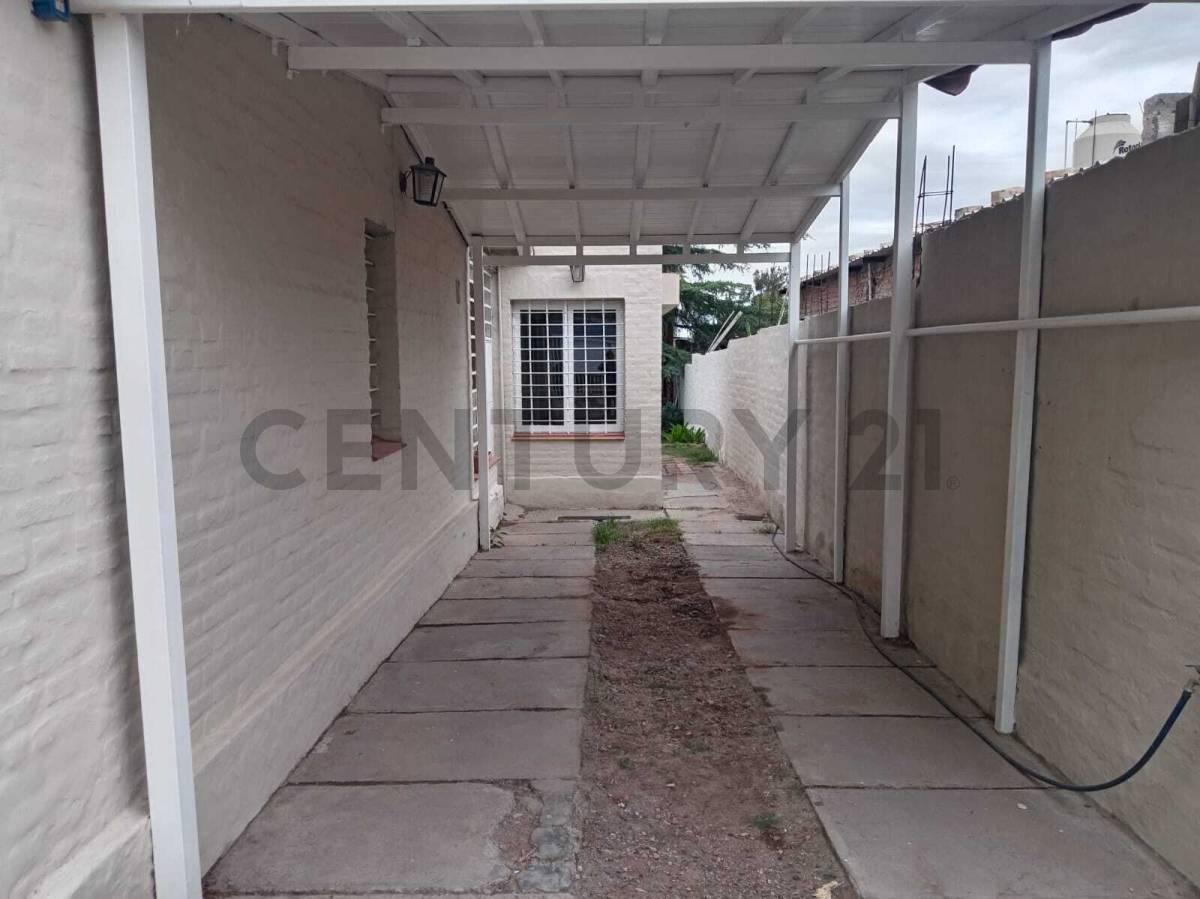 Foto de CASA EN VENTA EN VISTALBA – LUJAN DE CUYO, imagen 2