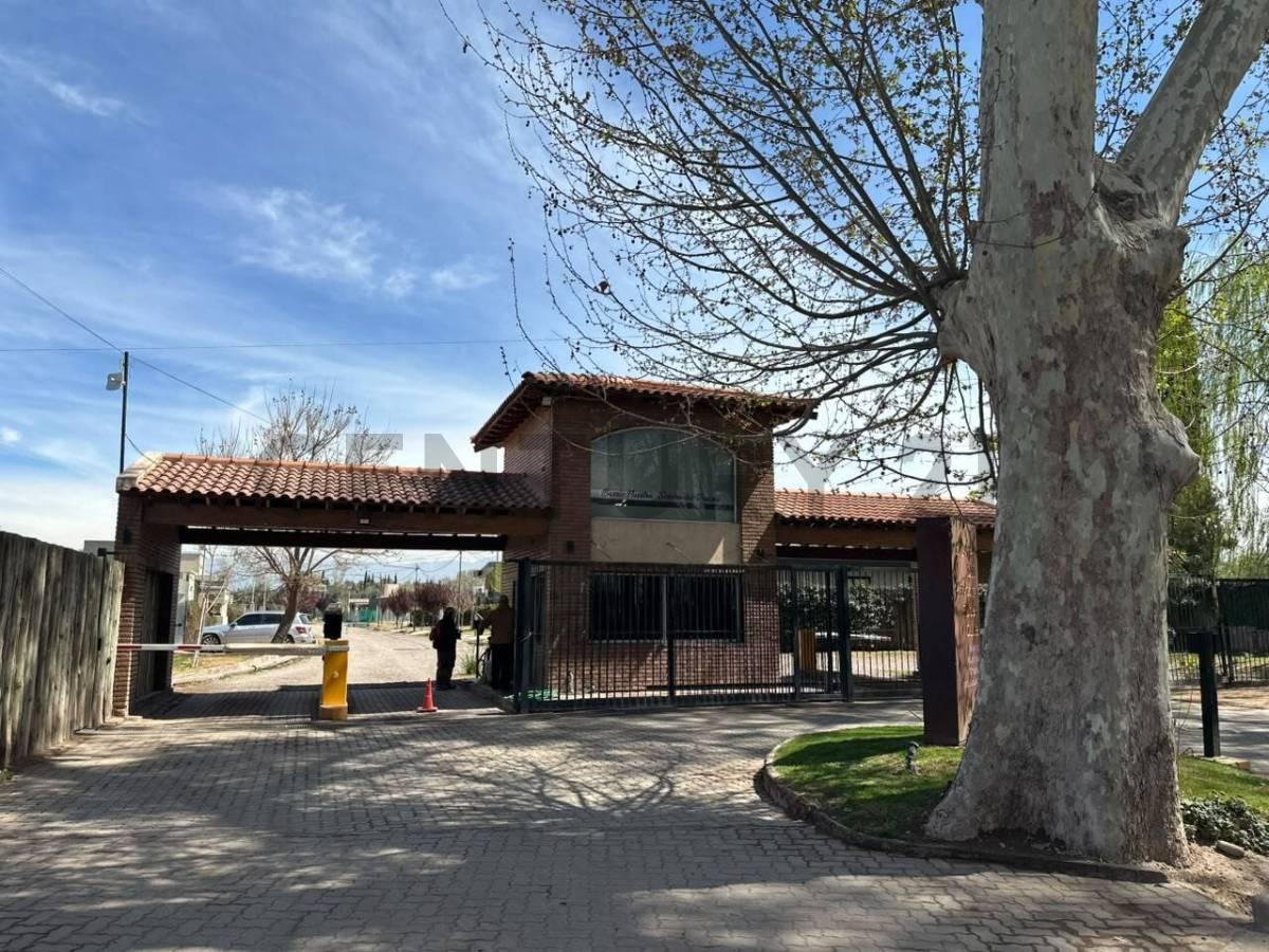 Foto de Terreno en venta barrio Mendoza Rugby Bermejo, Guaymallén, imagen 1