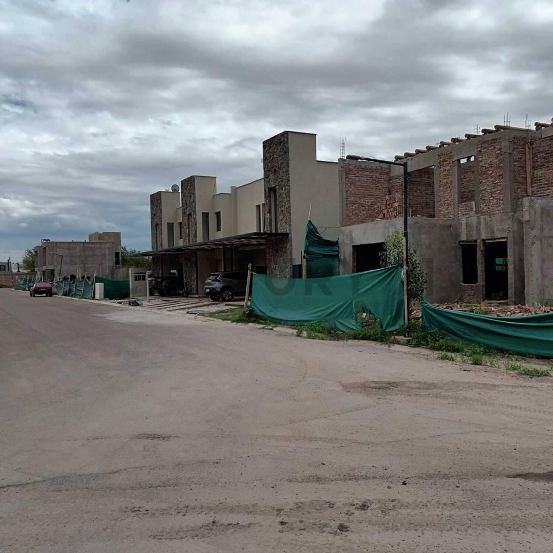 Foto de DUPLEX EN VENTA "BARRIO CORTADERAS III ", imagen 2