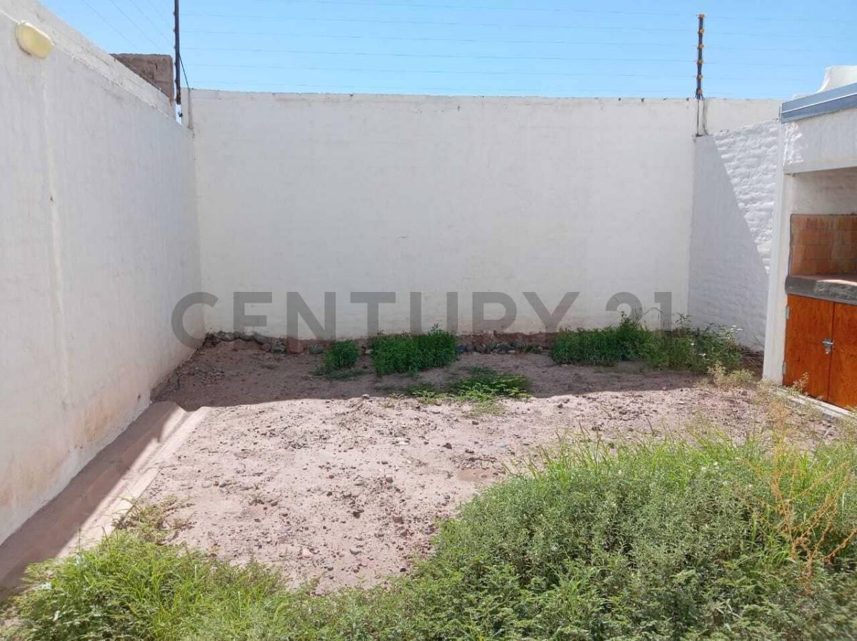 Foto de VENTA DUPLEX EN JESUS NAZARENO - GUAYMALLEN, imagen 2
