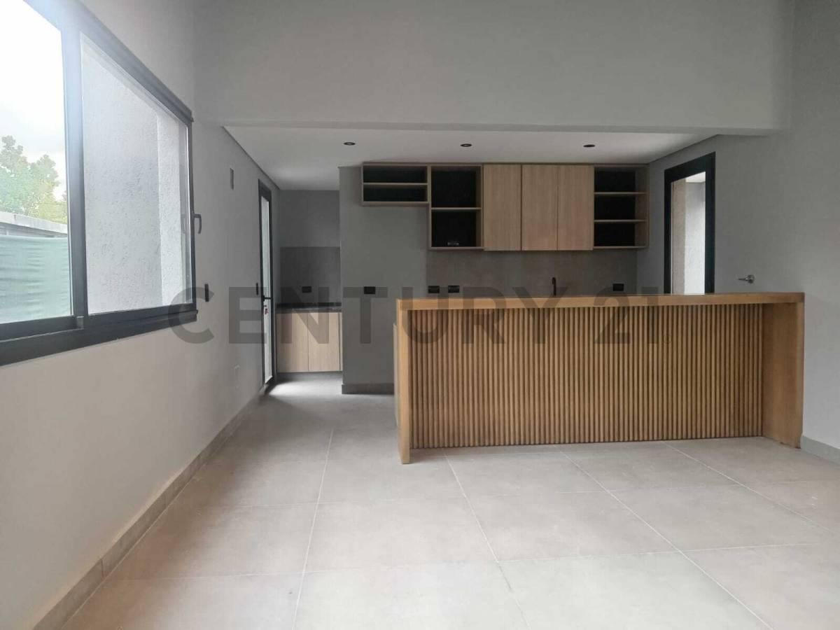 Foto de CASA EN VENTA EN BARRIO EL NEVADO – CHACRAS DE CORIA, imagen 2