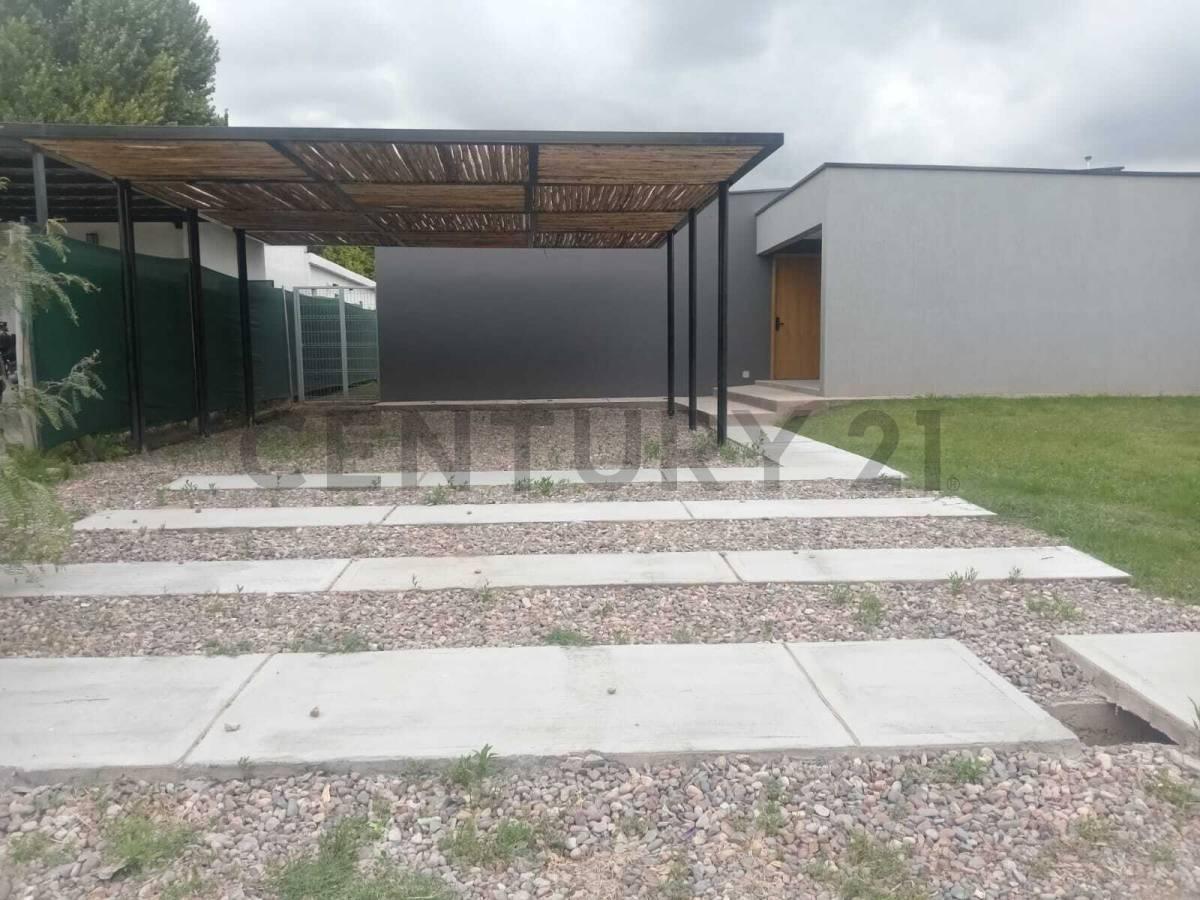 Foto de CASA EN VENTA EN BARRIO EL NEVADO – CHACRAS DE CORIA, imagen 1