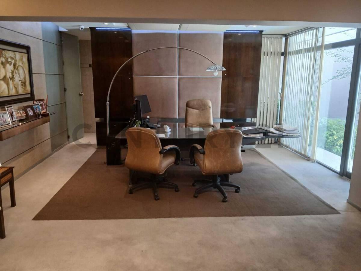 Foto de Edificio Corporativo en Venta. Totalmente equipado en Calle Paso de Los, imagen 5