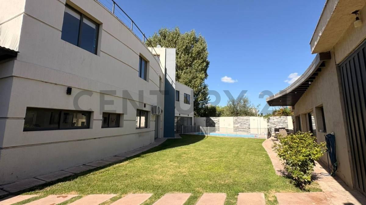 Foto de CASA EN VENTA - TERRUÑO DE ARAOZ, imagen 4