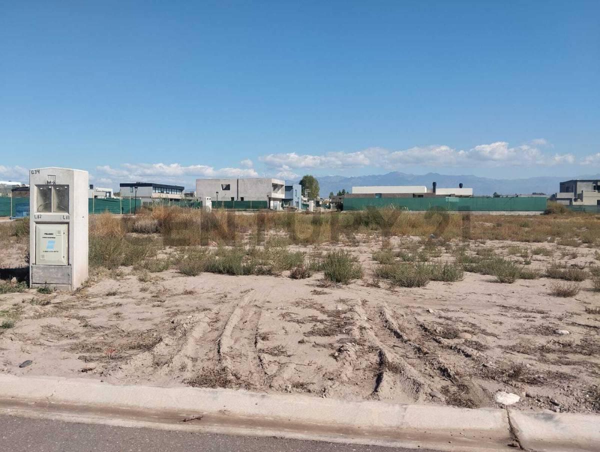Foto de Se vende lote. Luján, imagen 5