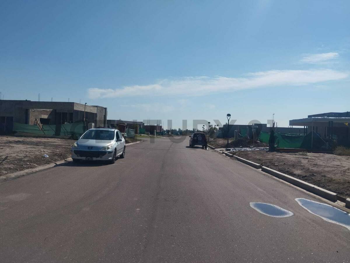 Foto de Se vende lote. Luján, imagen 3