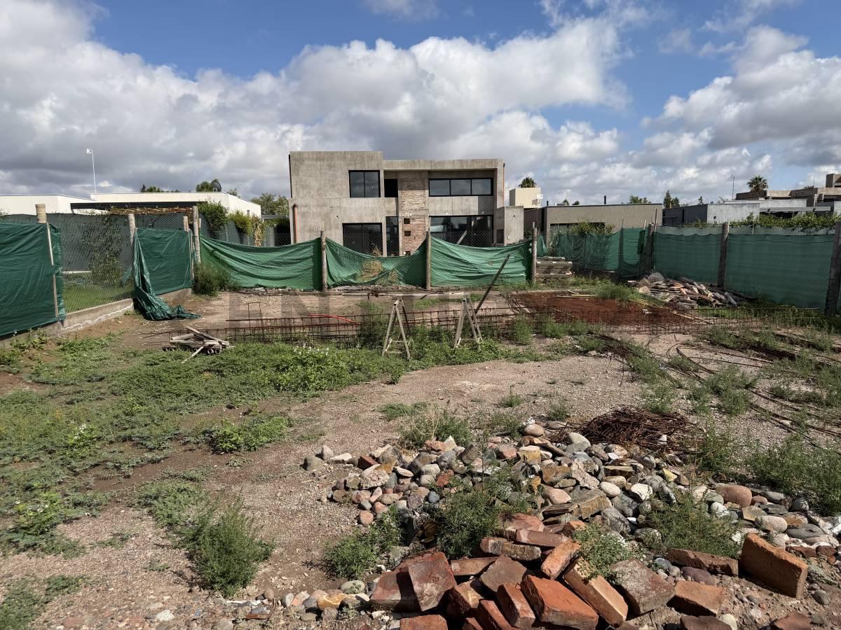 Foto de Venta de Terreno Barrio Las Cortaderas Country 2 - Guaymallén, imagen 3