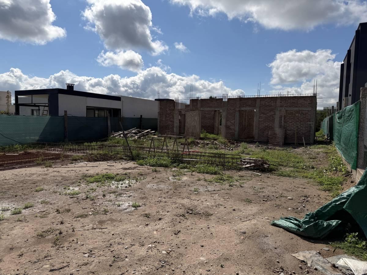 Foto de Venta de Terreno Barrio Las Cortaderas Country 2 - Guaymallén, imagen 2