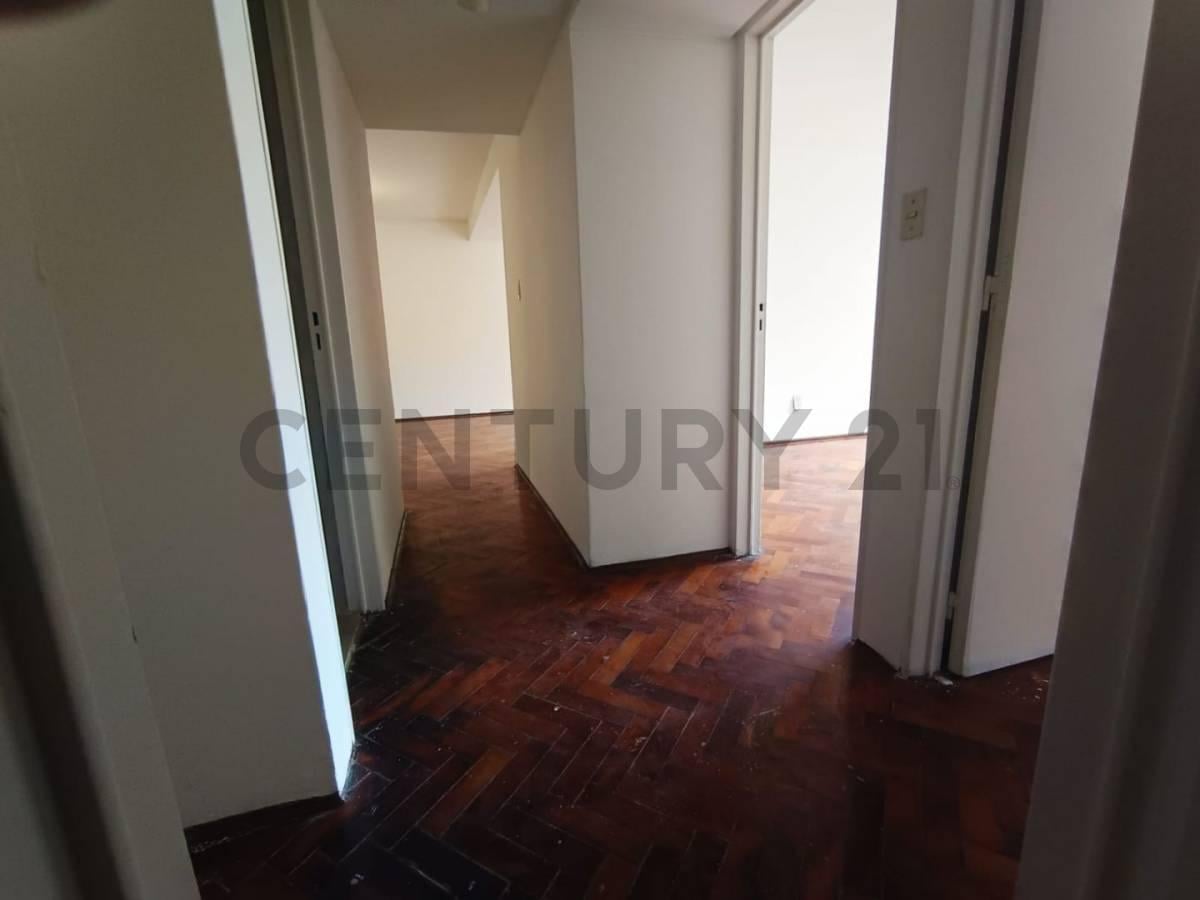 Foto de Venta de semipiso Departamento 4 ambientes, Barrio Cívico, imagen 2
