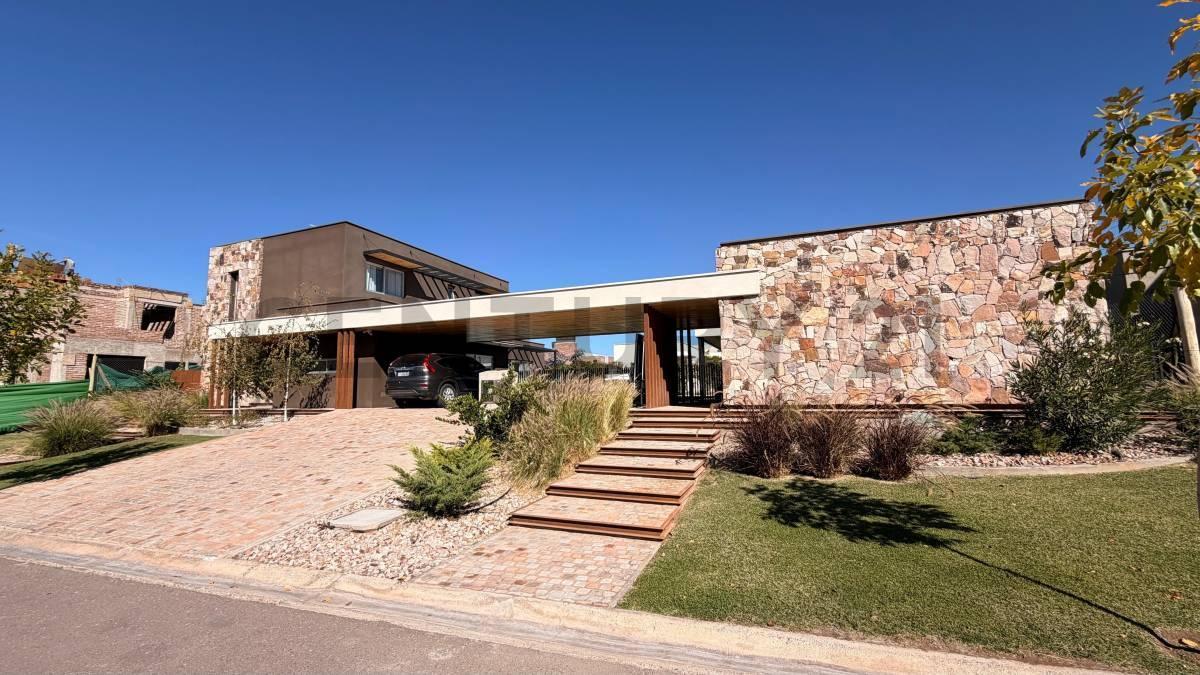 Foto de CASA EN VENTA - BARRIO GRAN BOEDO, imagen 2