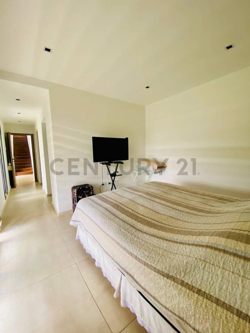 Foto de VENTA CASA BARRIO PRIVADO MAIPU CON PILETA, imagen 3