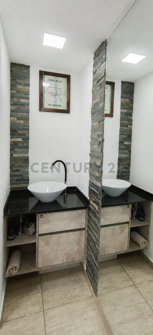 Foto de VENTA CASA ESQUINA B° CERRADO Rodeo de la Cruz, imagen 4