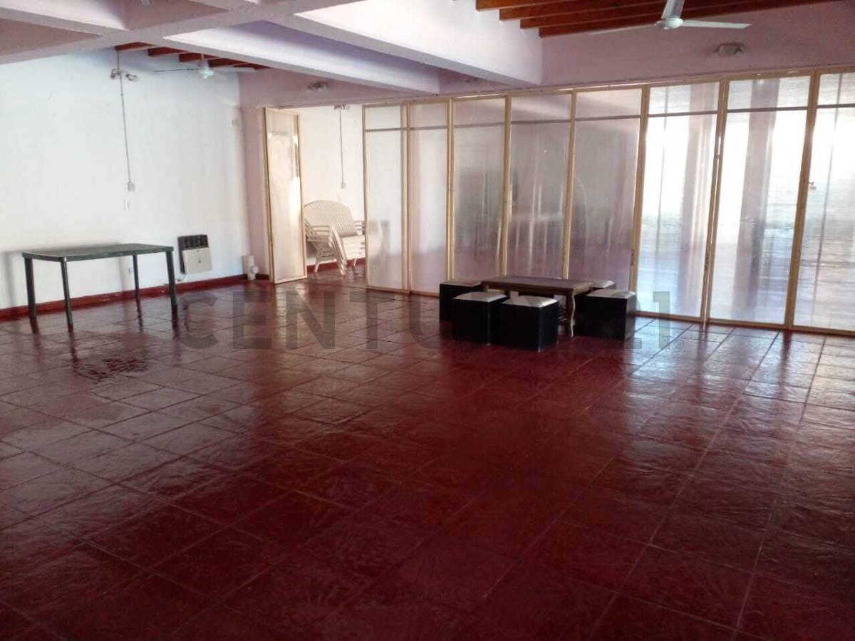 Foto de SE VENDE CASA Y SALON LUNLUNTA - MAIPU, imagen 4
