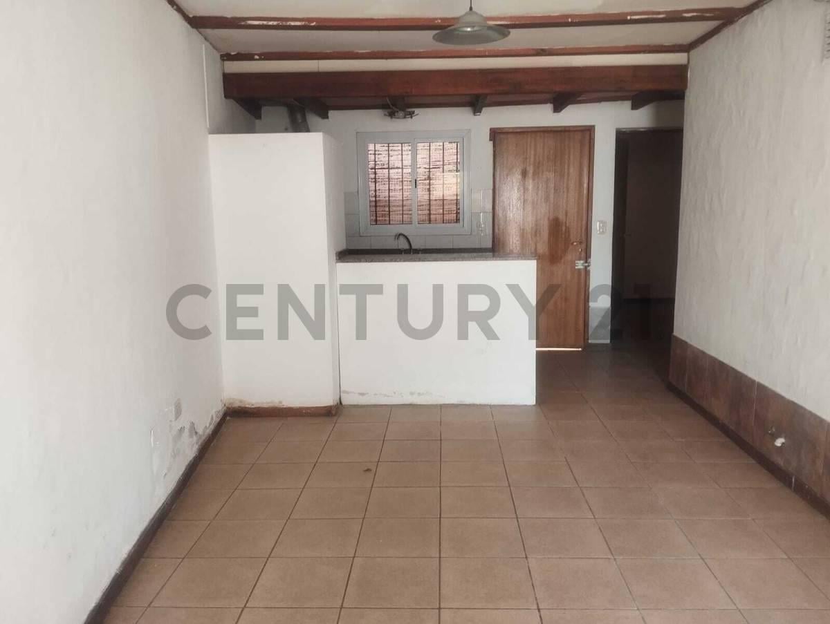 Foto de Se vende departamento. Guaymallén. Las cañas, imagen 1