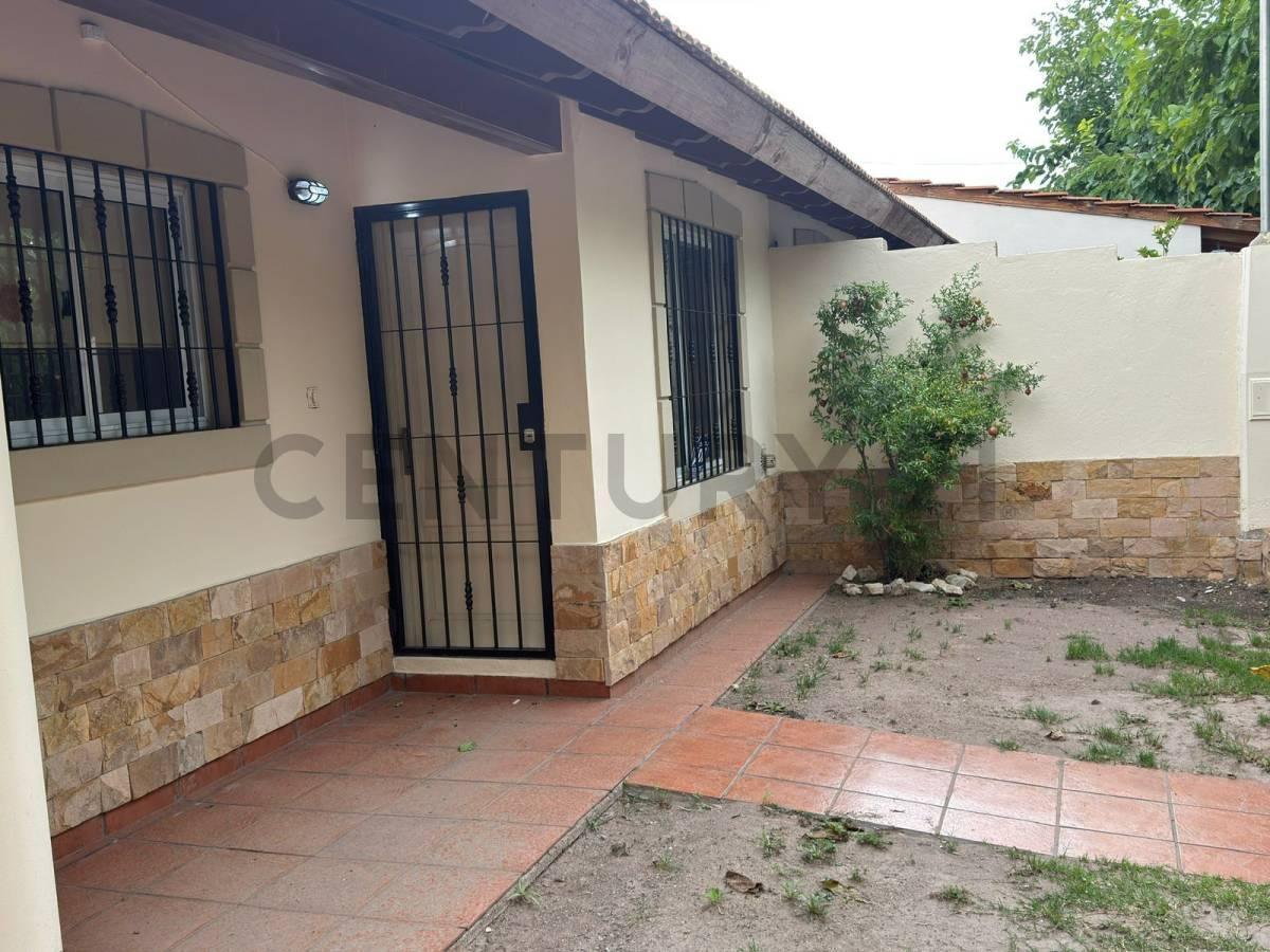Foto de Venta de Casa. Barrio Altos de Drumond. Lujan. Mendoza., imagen 1