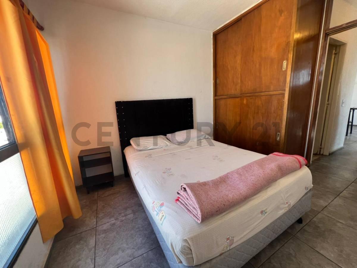 Foto de OPORTUNIDAD! Departamento céntrico en venta, se aceptan permutas!, imagen 2