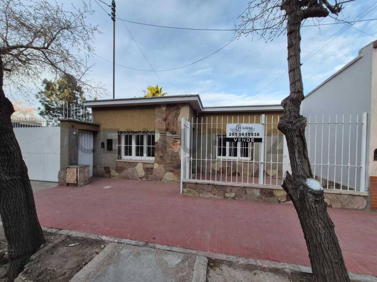 Foto de Venta casa + galpón en Gutierrez Maipú, imagen 1