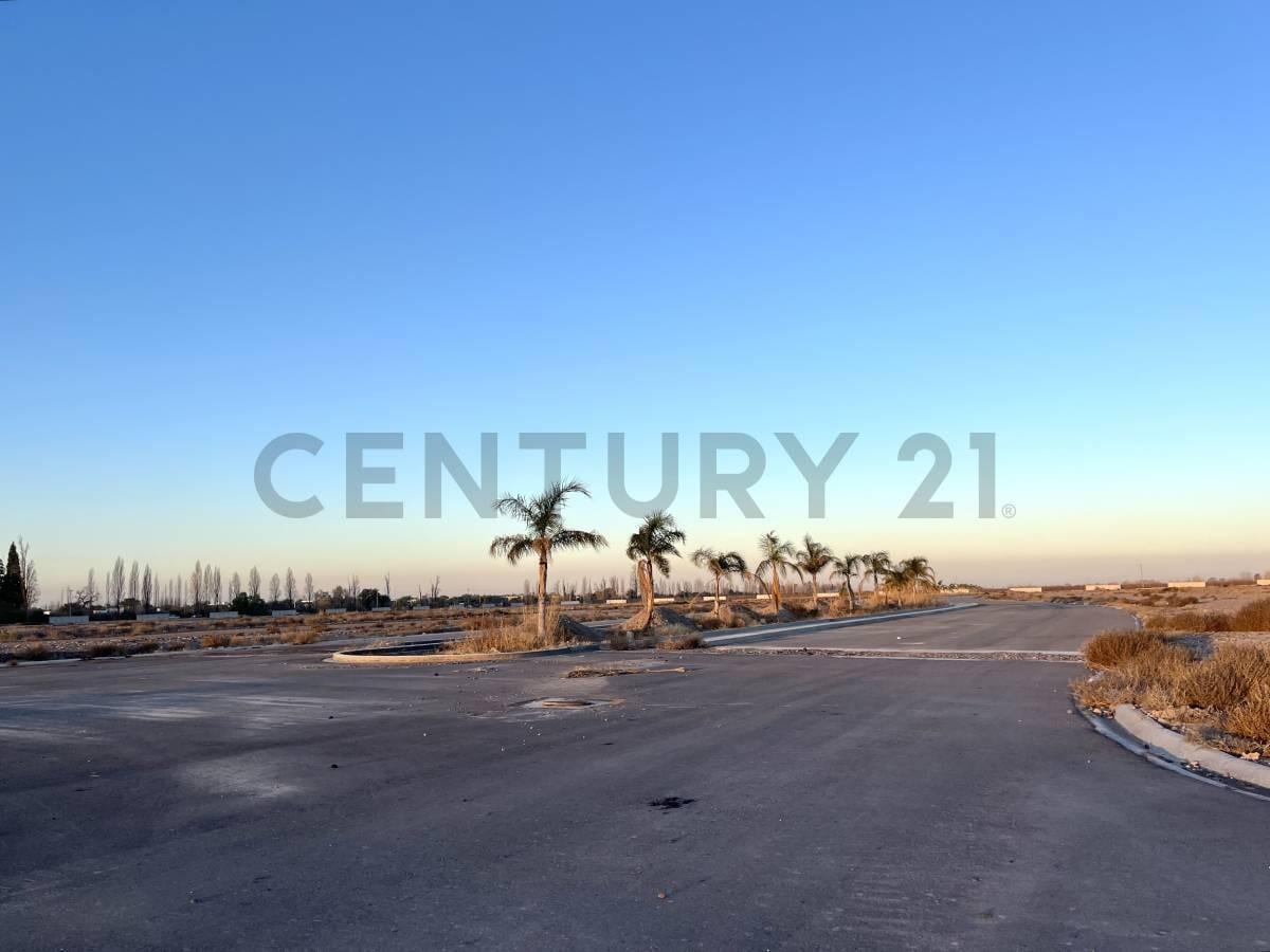 Foto de Century 21 López vende lote en barrio privado “Las Palmas”, Luján de, imagen 4
