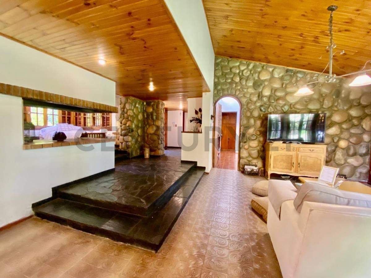 Foto de CASA con 4.000M² de terreno IDEAL PARA HOTEL BOUTIQUE O RESIDENCIA, imagen 2