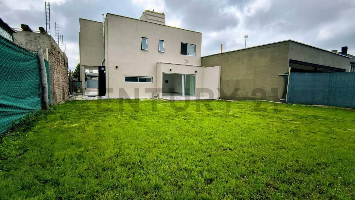 Foto de Venta de Casa Barrio Privado en Guaymallén, imagen 4