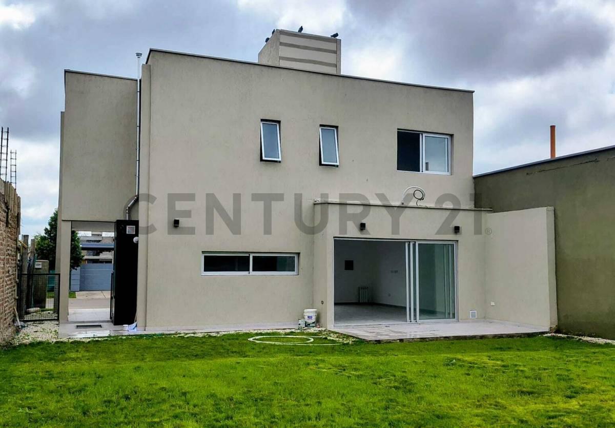 Foto de Venta de Casa Barrio Privado en Guaymallén, imagen 3