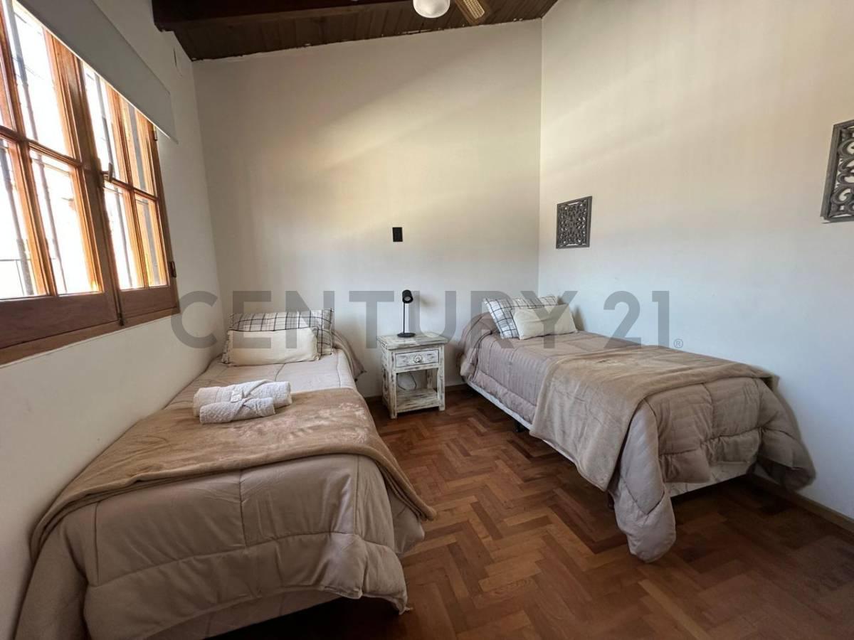 Foto de Casa dúplex en VENTA en la Quinta Sección de la Ciudad de Mendoza, imagen 5