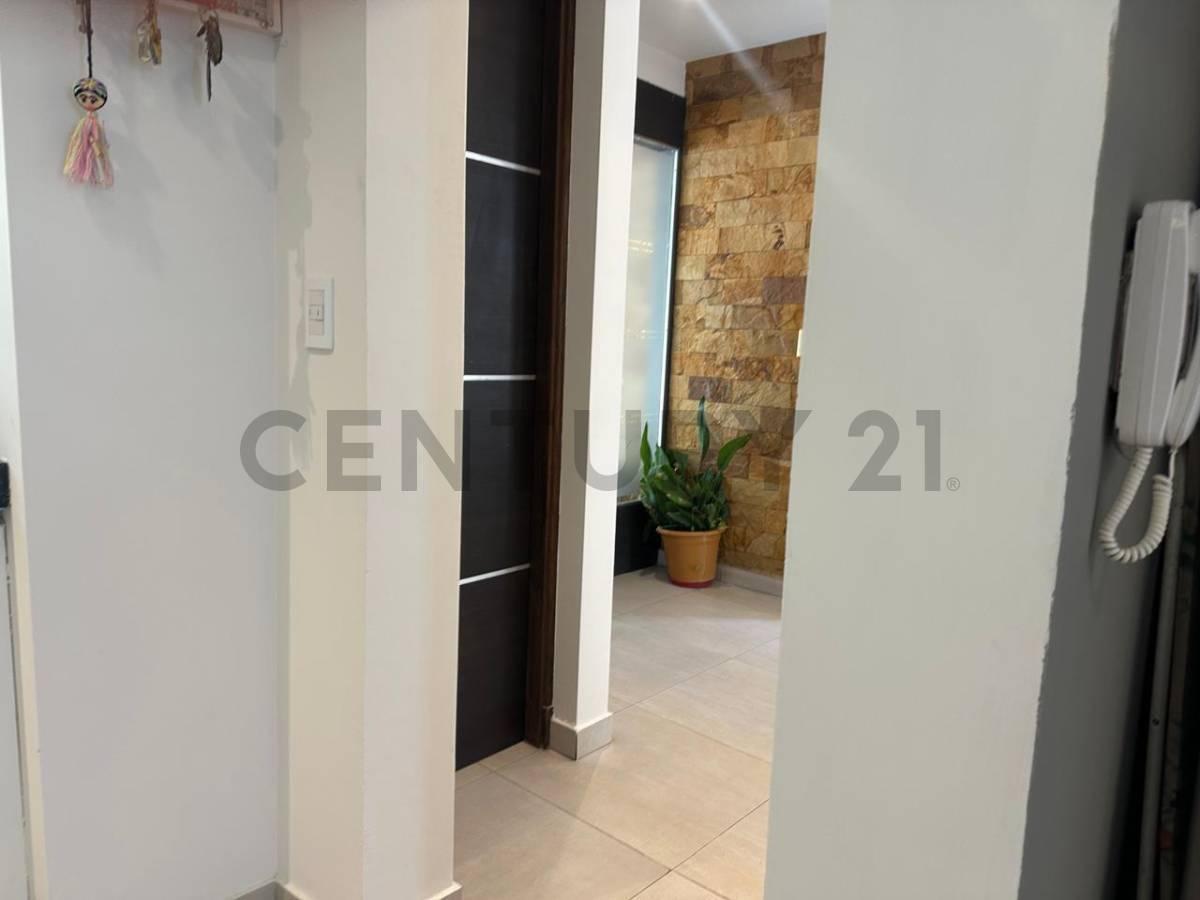 Foto de CENTURY 21 LOPEZ ALQUILA CASA EN GUAYMALLEN BARRIO PRIVADO LA BAJADA, imagen 2