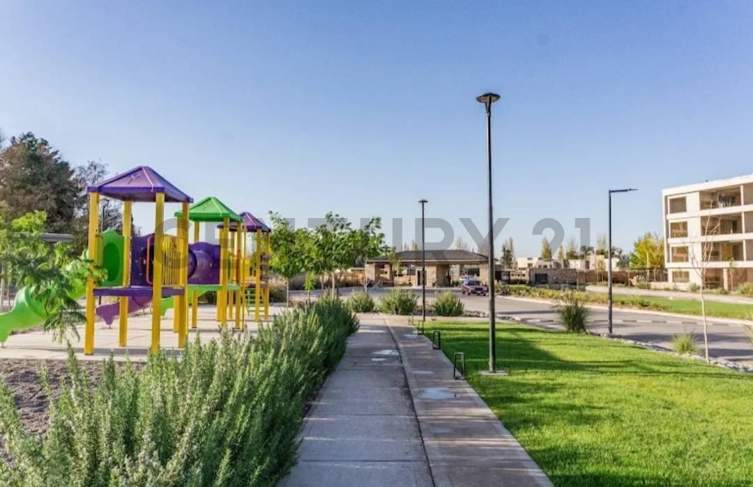 Foto de LOTE EN VENTA VISTALBA LUJAN DE CUYO, imagen 3