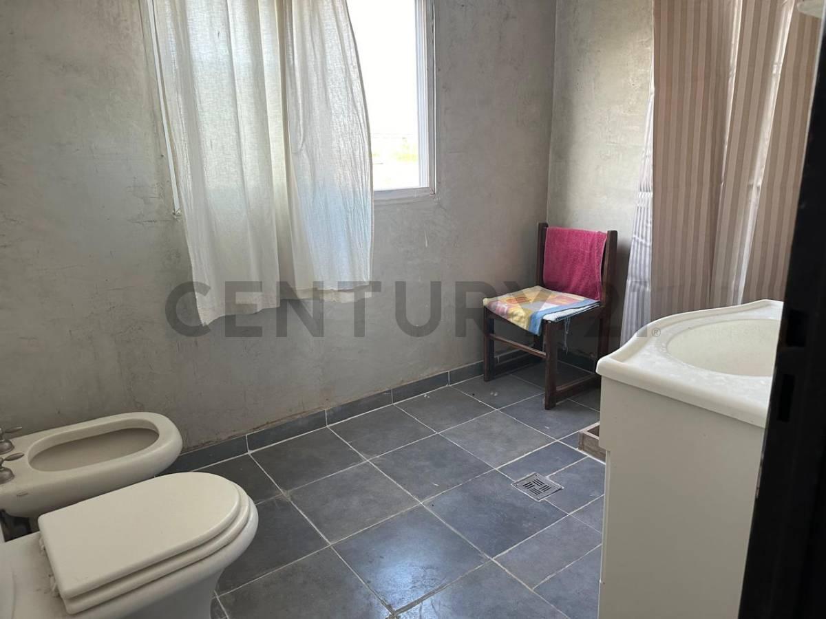 Foto de Casa en Venta en Lujan, imagen 2