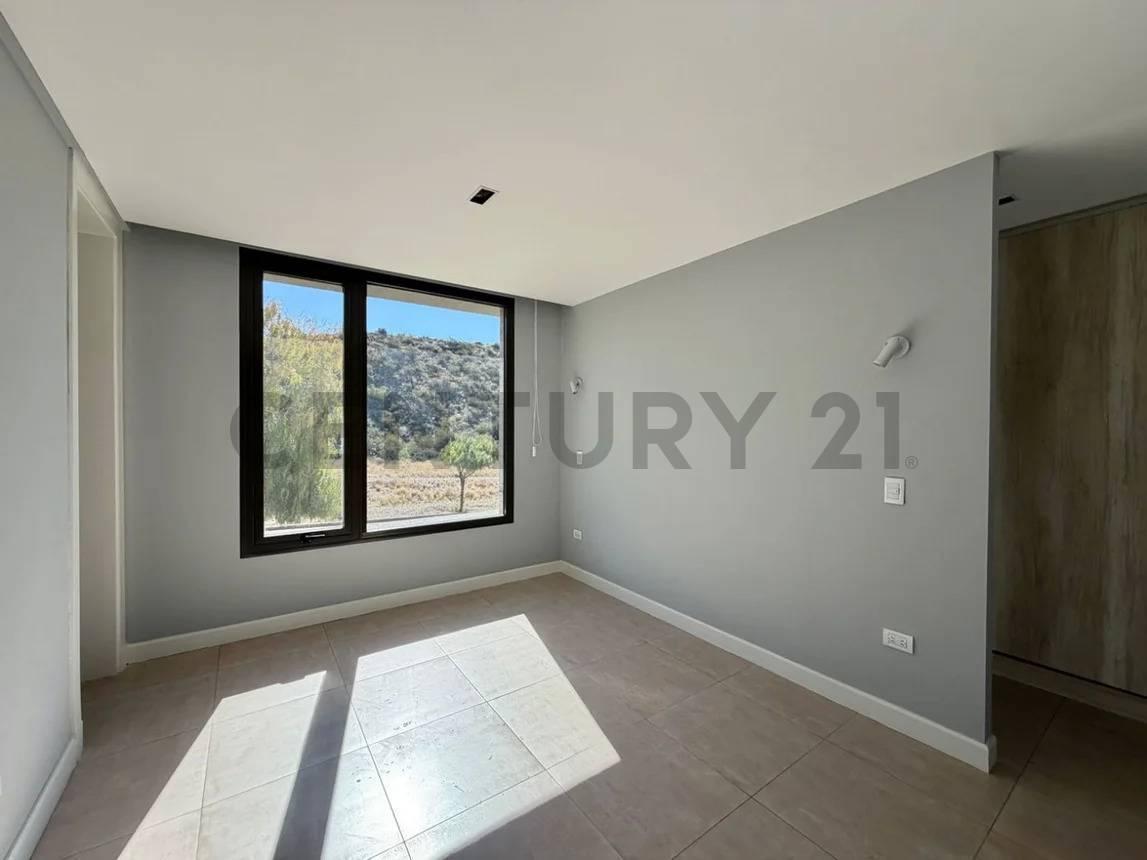 Foto de Casa en alquiler Dalvian Mendoza, imagen 2