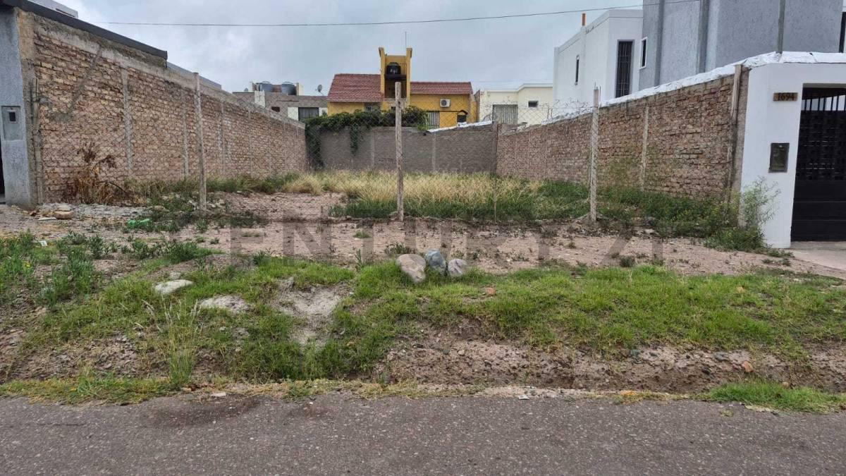 Foto de CENTURY 21 VENDE LOTE EN MAIPU MENDOZA., imagen 1