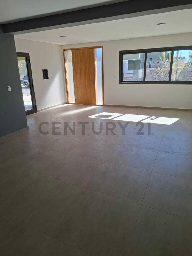 Foto de Alquiler de casa en barrio privado Villa Michelo, imagen 5