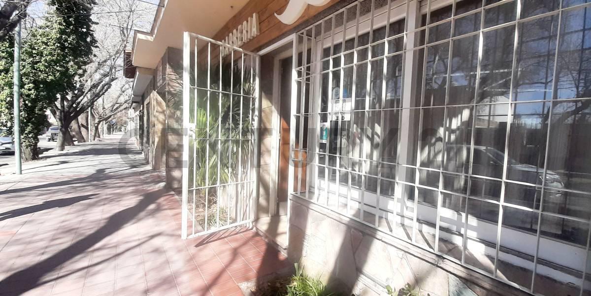 Foto de CENTURY 21 VENDE AMPLIA PROPIEDAD EN CUARTA SECCIÓN OESTE EN LA CIUDAD, imagen 2