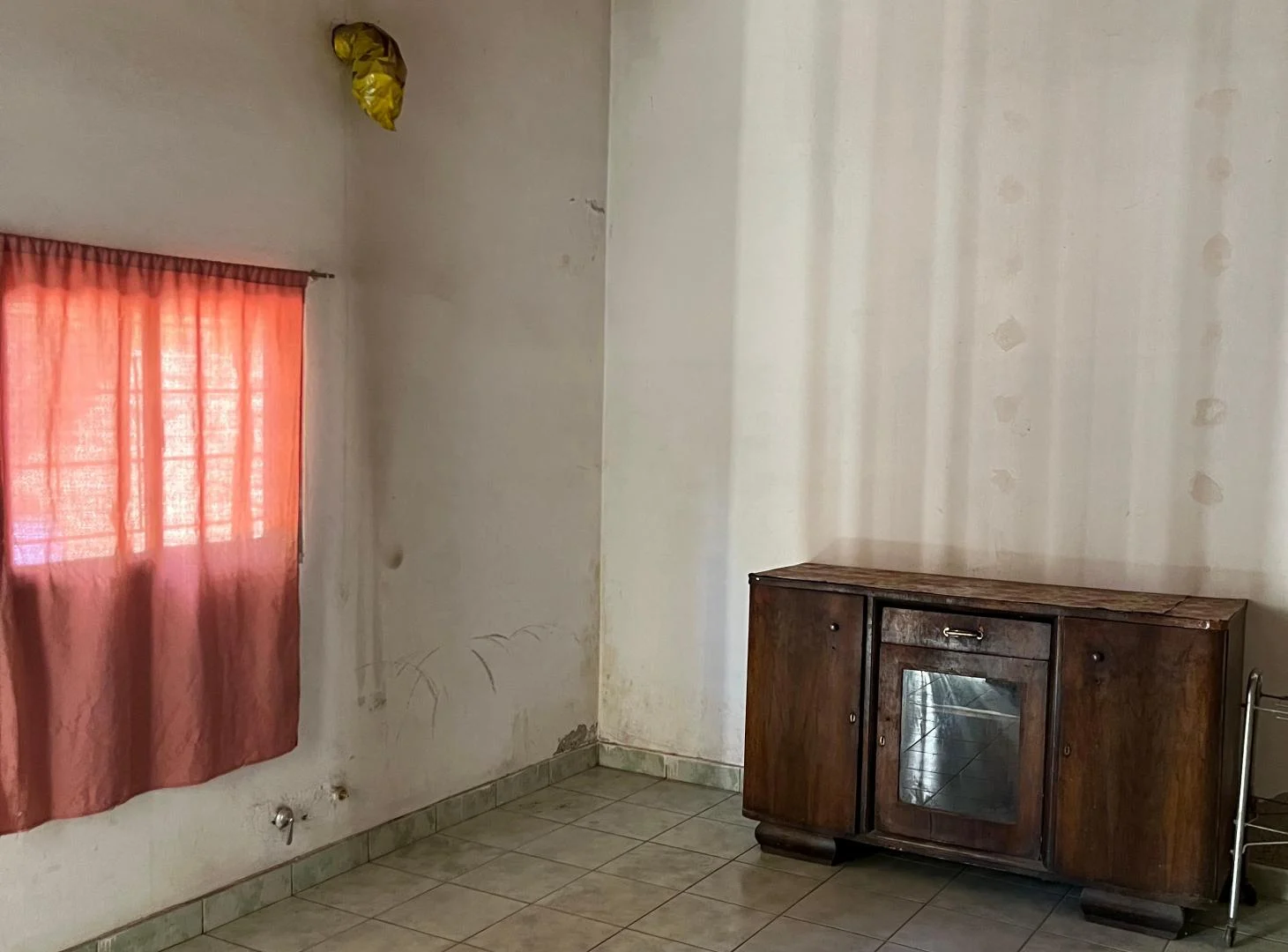 Foto de VENTA Casa Centenario 2 Dorm., imagen 4