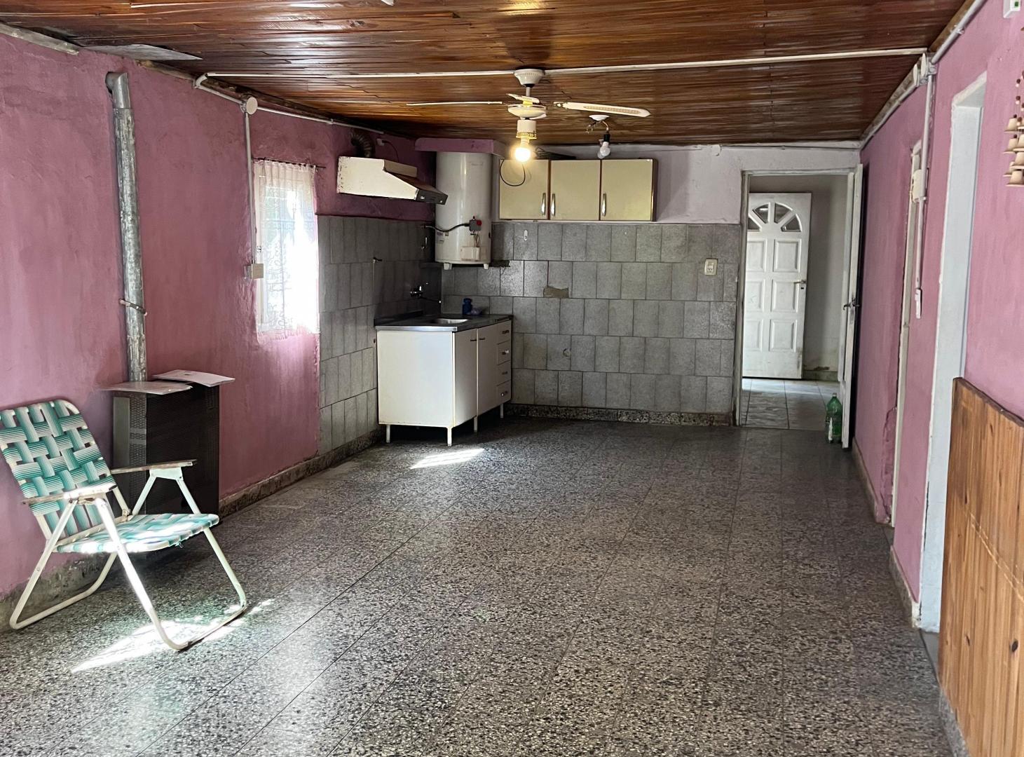 Foto de VENTA Casa Centenario 2 Dorm., imagen 3