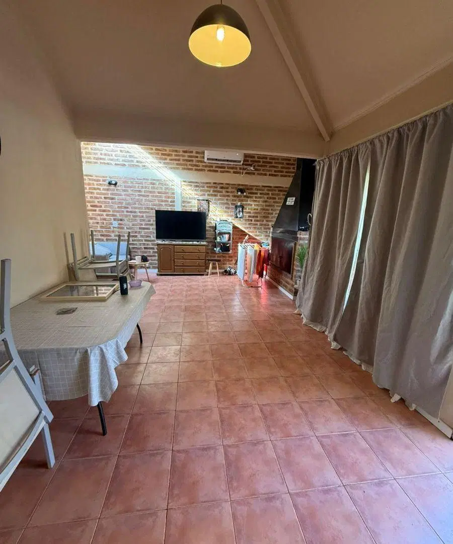VENTA casa Villa Mari Menuco 5