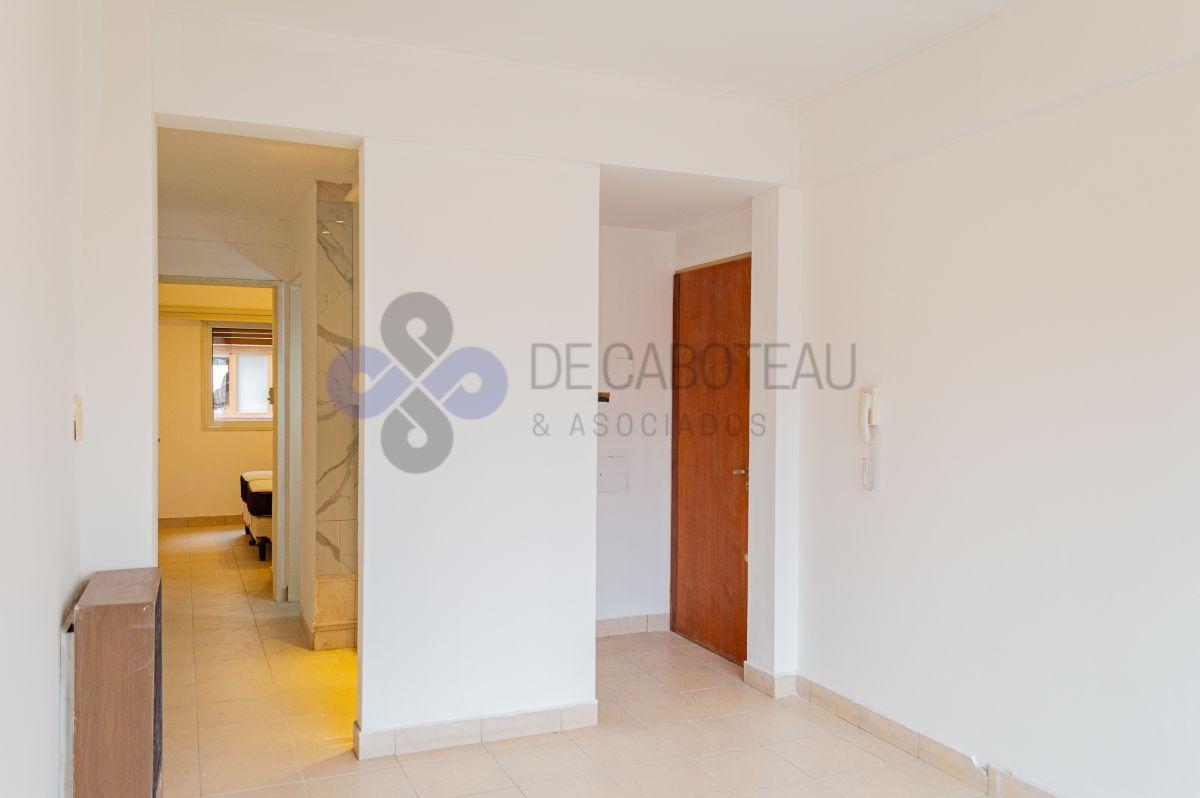 Foto de VENTA Apto credito Departamento 1 dormitorio Centro, imagen 2