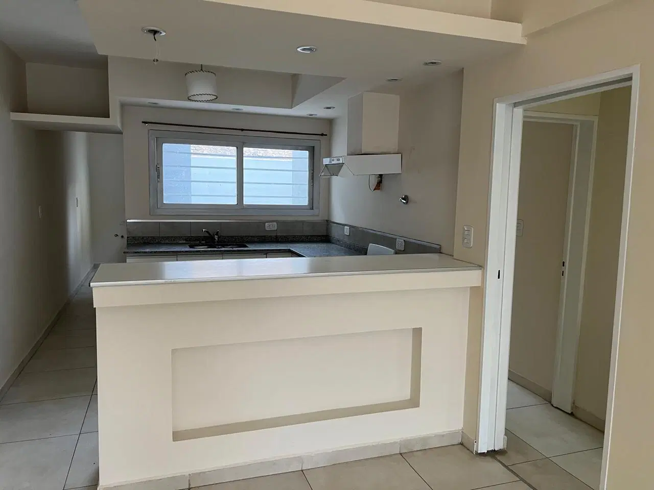 ALQUILER Duplex Centenario 4