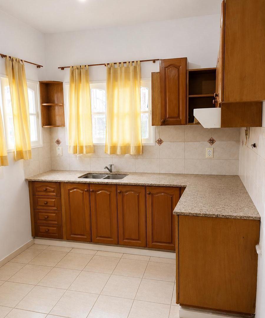 Foto de ALQUILER Casa 3 dorm. Santa Genoveva, imagen 1
