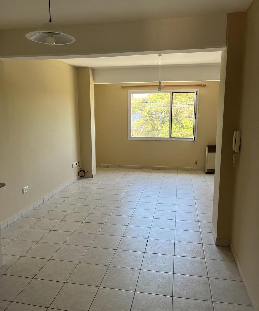 Foto de Alquiler departamento 1 dormitorio Cipolletti, imagen 3