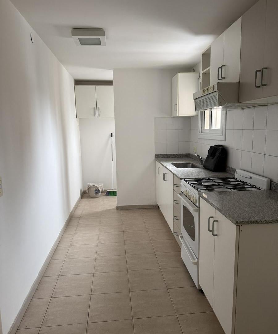 Foto de VENTA Departamento en Neuquén 1 dorm. con cochera, imagen 2