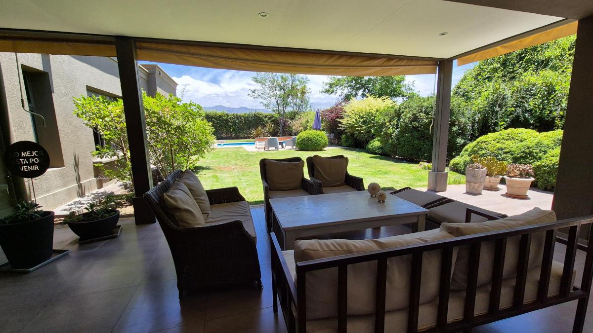 B° Pueyrredon Categoría Cubierta 428 m² Lote 1200 m² 1