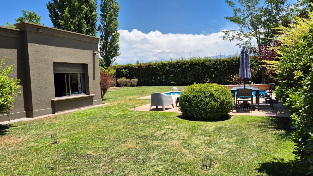 B° Pueyrredon Categoría Cubierta 428 m² Lote 1200 m² 4